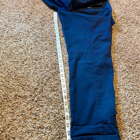 White House Black Market Cropped Ankle Cargo Utility Pants. Women’s 6. - Picture 13 of 14